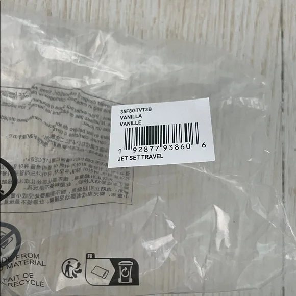 Brand new never used Michael Kors Monogram Wristlet in Cream and Gray - Picture 8 of 8